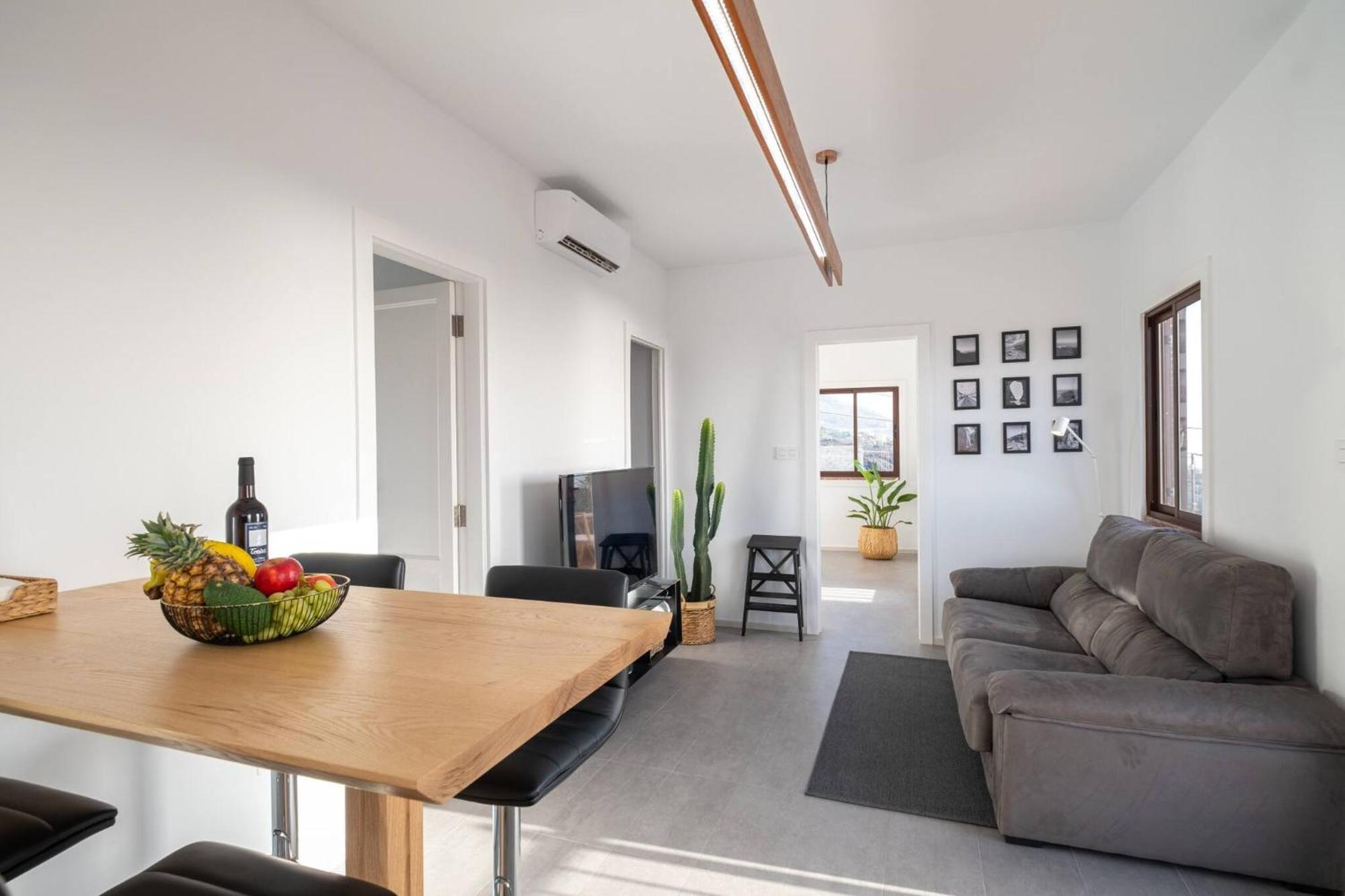 Finca Las Huellas - Moderno Apartamento Con Vistas Al Mar Y Al Volcan 로스 야노스 데 아리다네 외부 사진