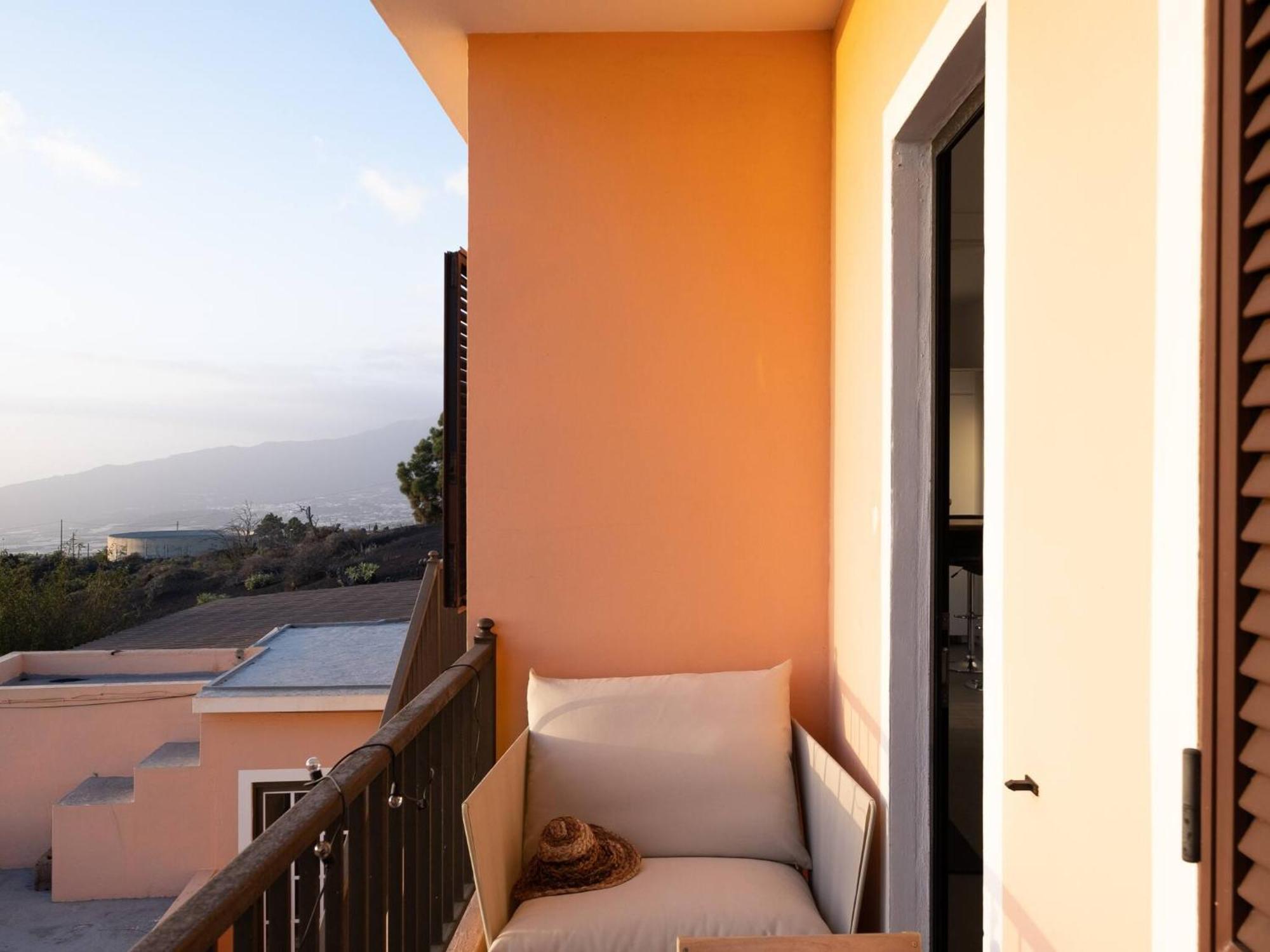 Finca Las Huellas - Moderno Apartamento Con Vistas Al Mar Y Al Volcan 로스 야노스 데 아리다네 외부 사진
